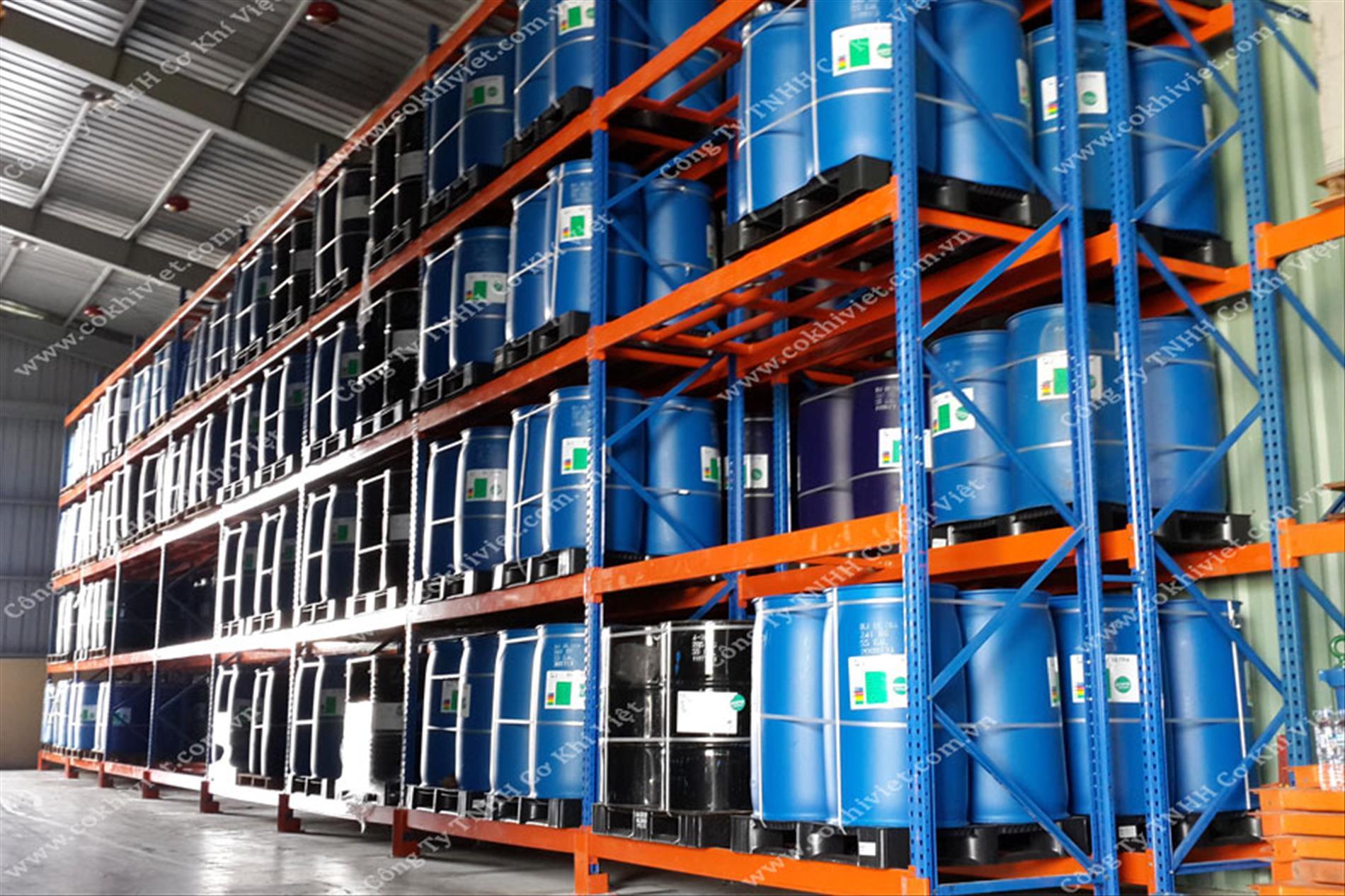 SOME NOTES WHEN CHOOSE RACKING SYSTEM FOR CHEMISCAL WAREHOUSE
